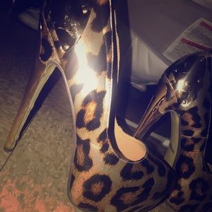 Cheetah print very high pump!